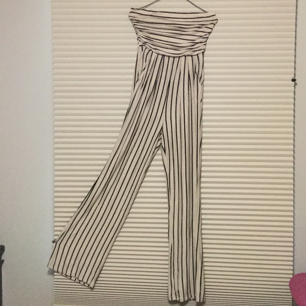Cream and Black Stripe Strapless Jumper.